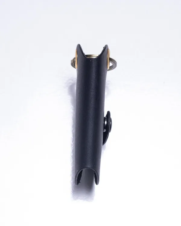 Keywrap_-_Black_Full_Grain_Leather_Wrap_Keychain