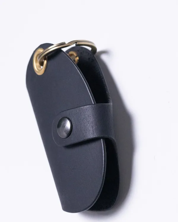 Keywrap_-_Black_Full_Grain_Leather_Wrap_Keychain