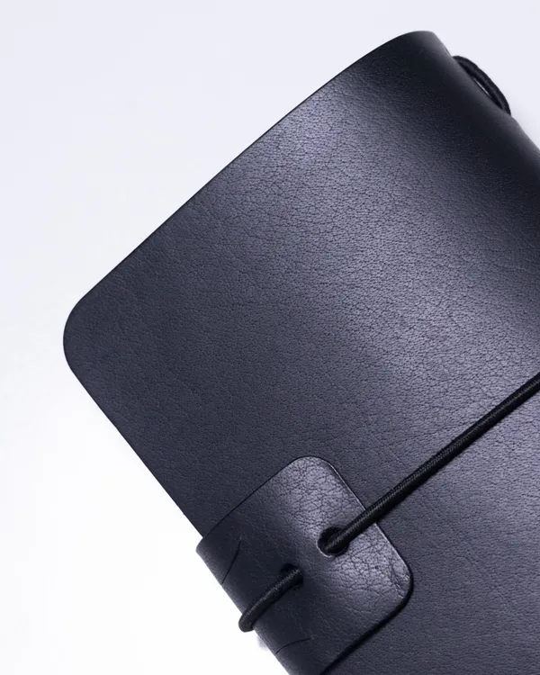 The_Ink_A6_-_Black_Full_Grain_Leather_Journal_Cover_with_Notebooks