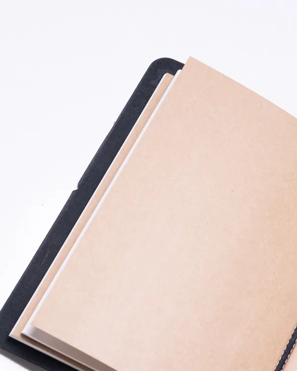 The_Ink_A5_-_Black_Full_Grain_Leather_Journal_Cover_with_Notebooks