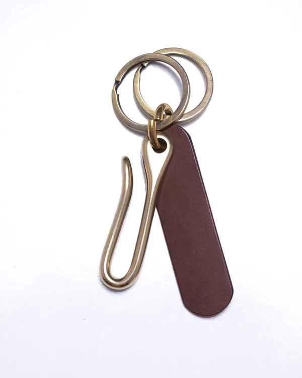 Fish_Hook_-_Solid_Full_Grain_Brass_&Leather_Keychain_Tan