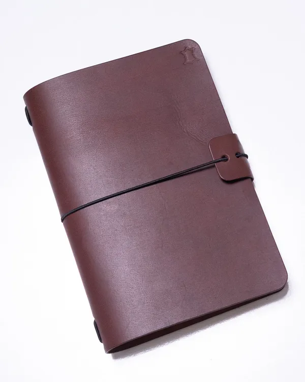 The_Ink_A5_-_Brown_Full_Grain_Leather_Journal_Cover_with_Notebooks