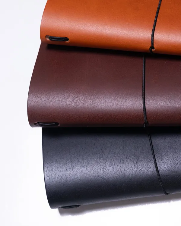 The_Ink_A5_-_Black_Full_Grain_Leather_Journal_Cover_with_Notebooks