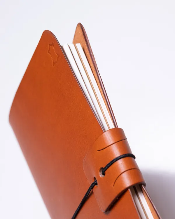 The_Ink_A5_-_Tan_Full_Grain_Leather_Journal_Cover_with_Notebooks