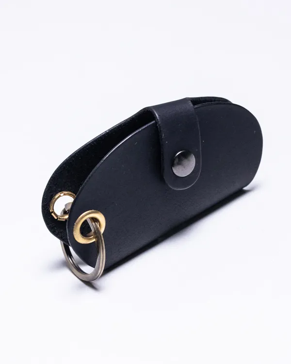 Keywrap_-_Black_Full_Grain_Leather_Wrap_Keychain