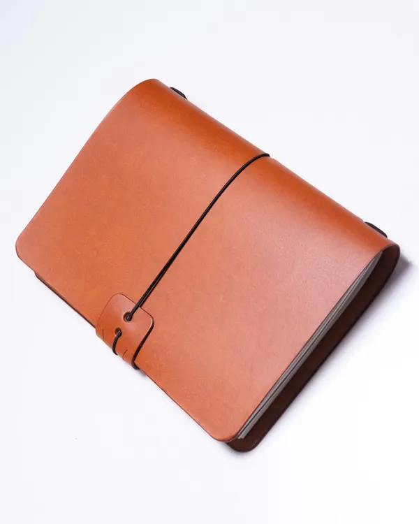 The_Ink_A5_-_Tan_Full_Grain_Leather_Journal_Cover_with_Notebooks