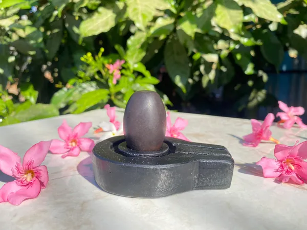 Narmada_Stone_Shivling_Idol