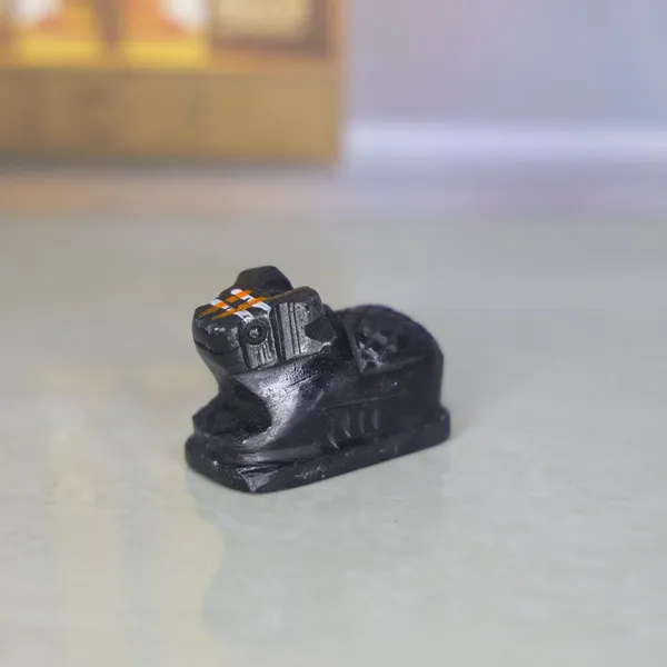 Black_Marble_Nandi_Idol_For_Pooja_Decor_And_Brass_Gold_Trishul_With_Damru_Stand_Combo_Set