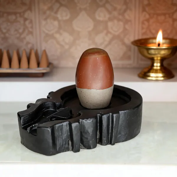 Narmada_Stone_Black_Shivling_With_Yoni_Base_3_Inch
