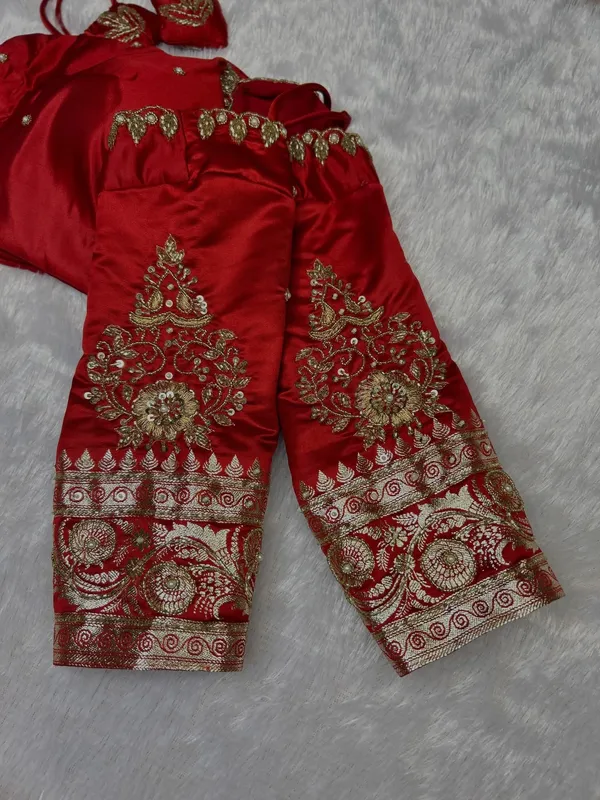 Red_Embroidered_Aari_Work_Ethnic_Blouse_for_Women