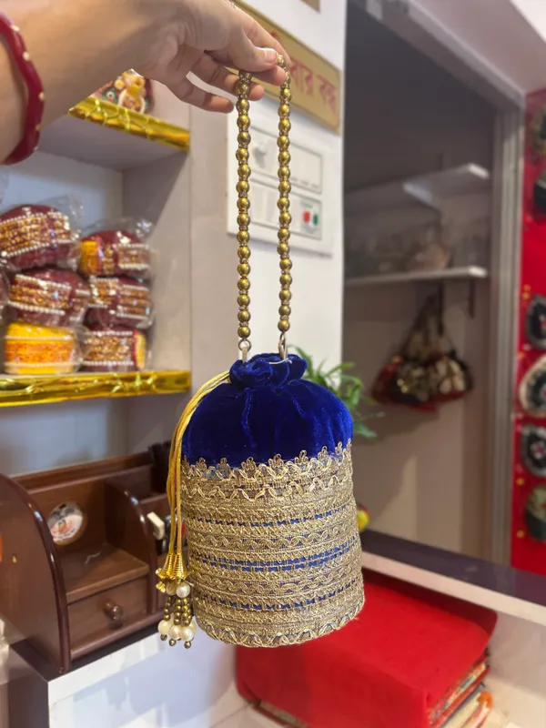 Red_Bridal_Botua_Bag