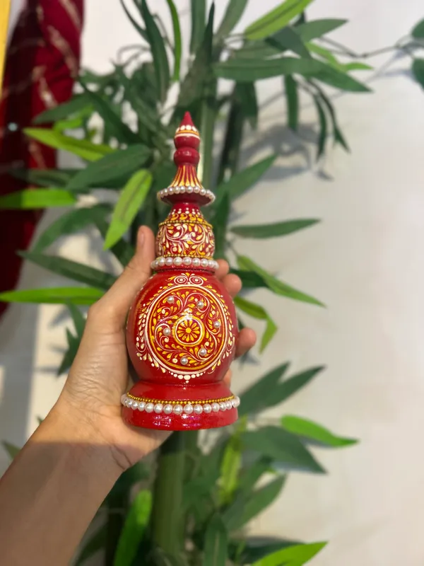 Red_Decorative_Gachkouto_Container