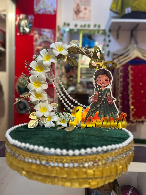 Green_/_Gold_Mehendi_Ceremony_Platter
