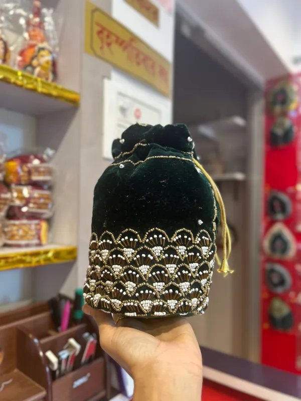 Green_Bridal_Botua_Bag