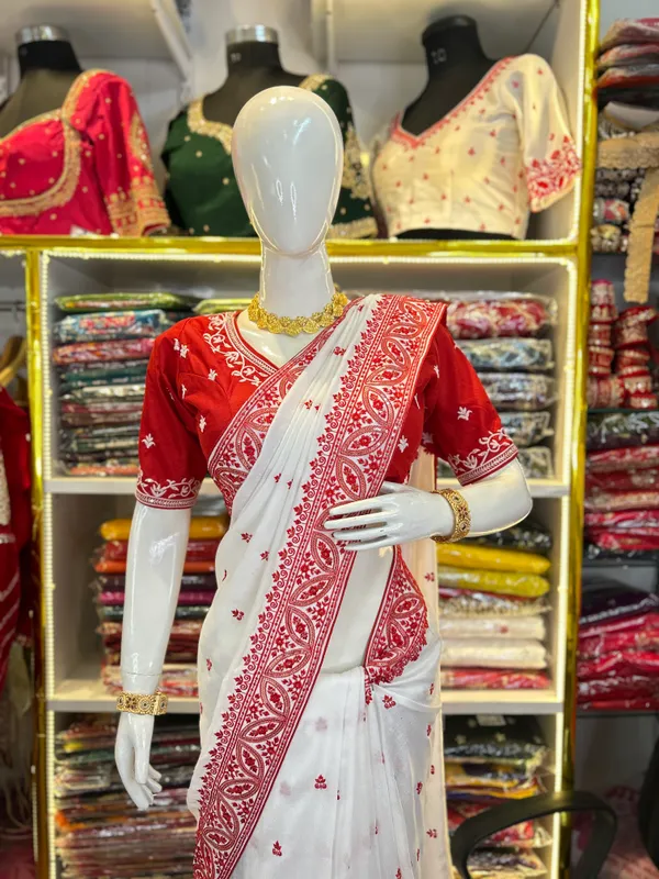 Red_Briddhi_Saree_and_Blouse_Set