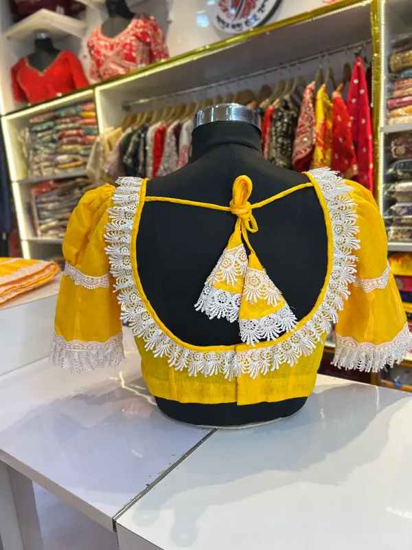 Yellow_Haldi_Saree_&_Blouse_Set_for_Women