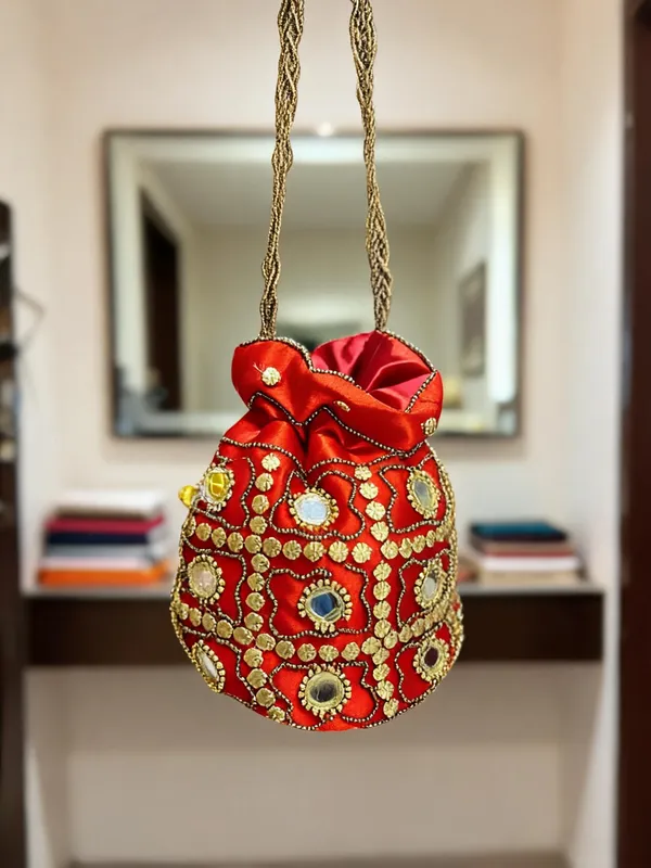 Red_Georgette_Embroidered_Drawstring_Bridal_Potli_Bag_For_Women