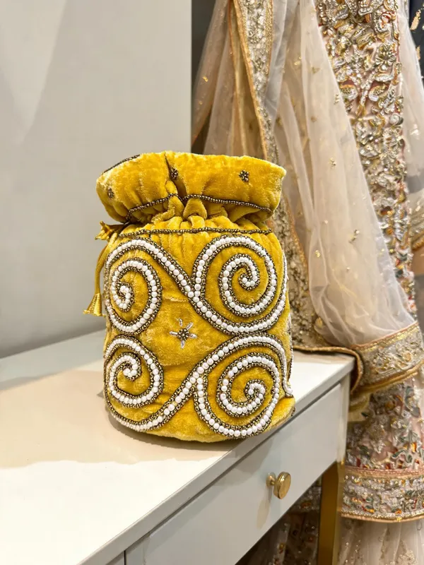 Yellow_Georgette_Beaded_Bridal_Potli_Bag_For_Women