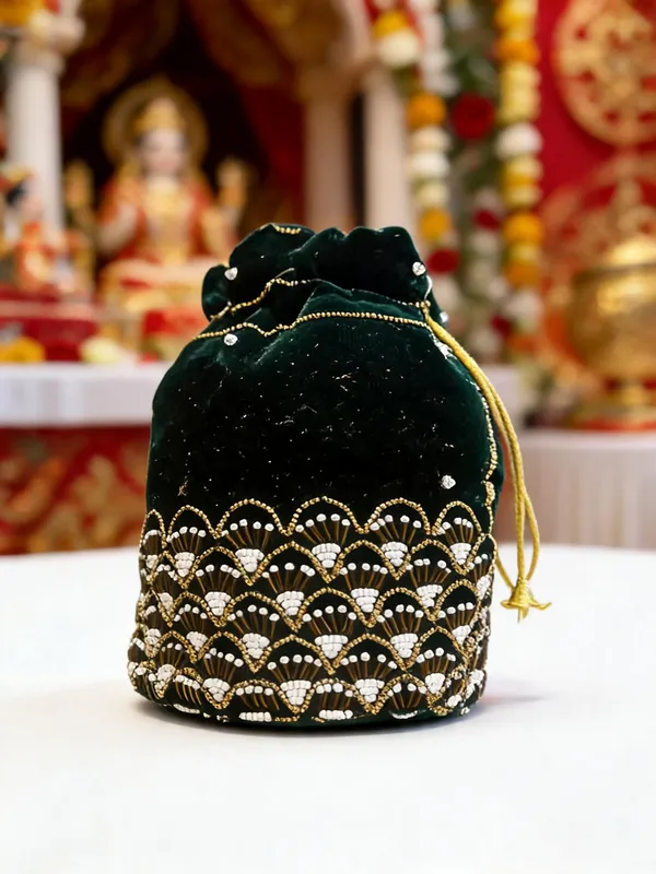 Green_Georgette_Beaded_Drawstring_Bridal_Potli_Bag_For_Women