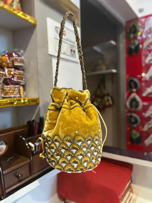 Yellow_Georgette_Beadwork_Bridal_Potli_Bag_For_Women