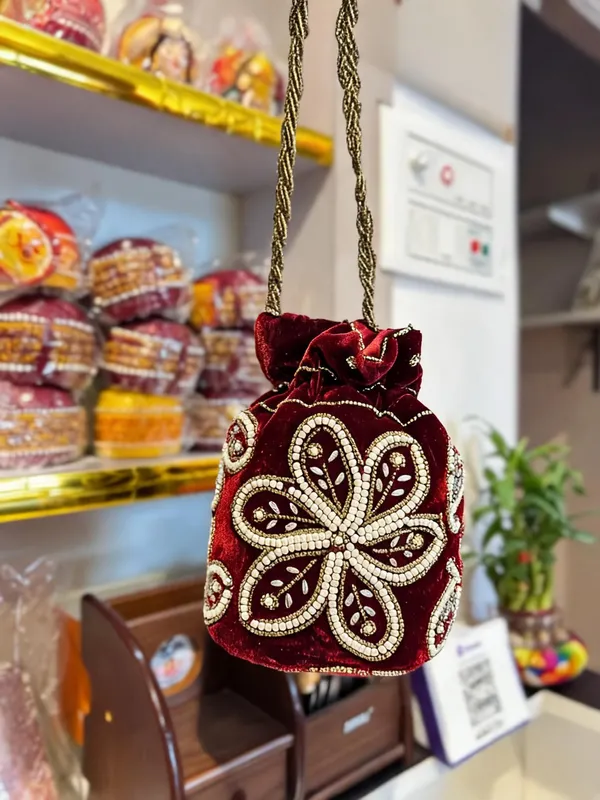Maroon_Georgette_Floral_Beadwork_Bridal_Potli_Bag_For_Women