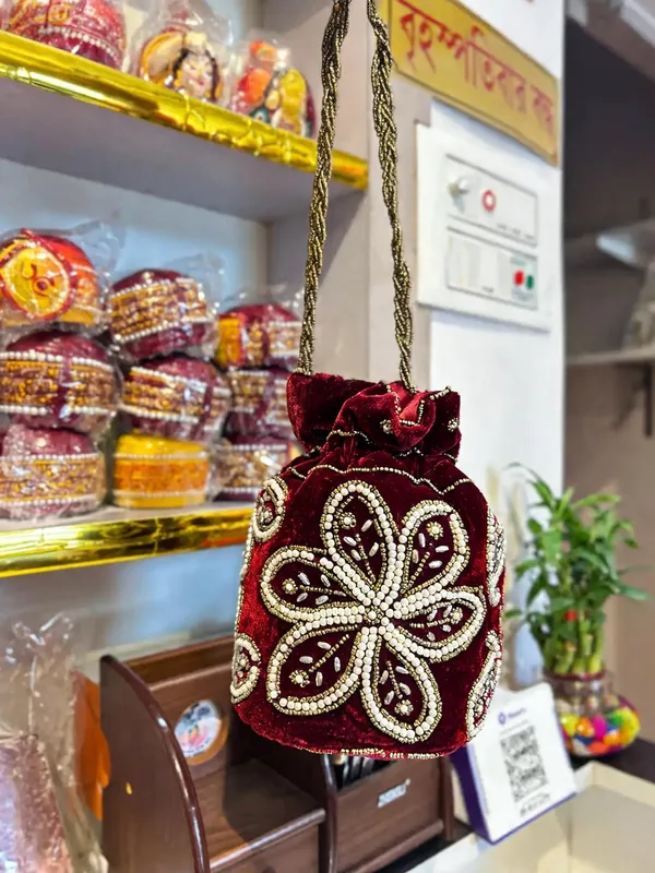 Maroon_Georgette_Floral_Beadwork_Bridal_Potli_Bag_For_Women
