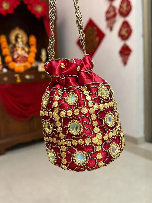 Red_Georgette_Gold_Embroidered_Bridal_Potli_Bag_For_Women