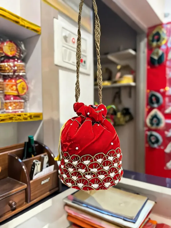 Red_Georgette_Embroidered_Bridal_Potli_Bag_For_Women