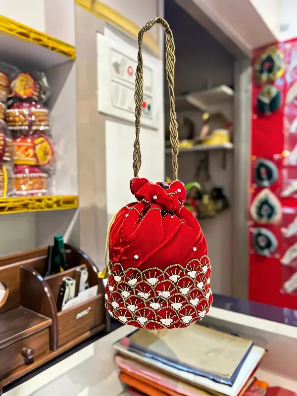 Red_Georgette_Embroidered_Bridal_Potli_Bag_For_Women