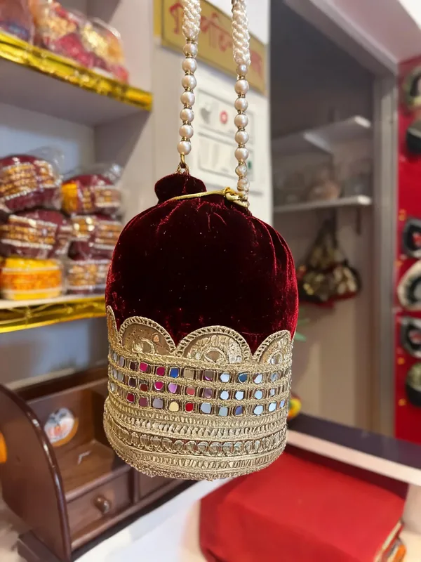 Maroon_Velvet_Embellished_Bridal_Potli_Bag_For_Women