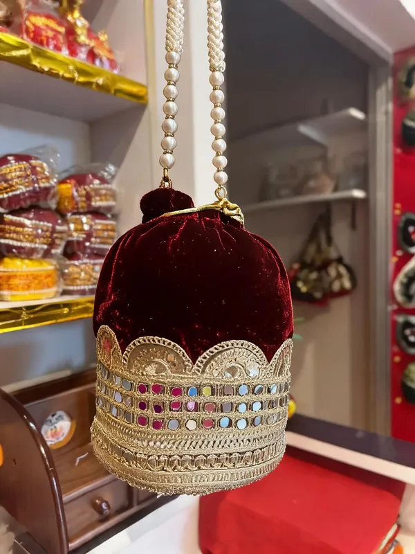 Maroon_Velvet_Embellished_Bridal_Potli_Bag_For_Women