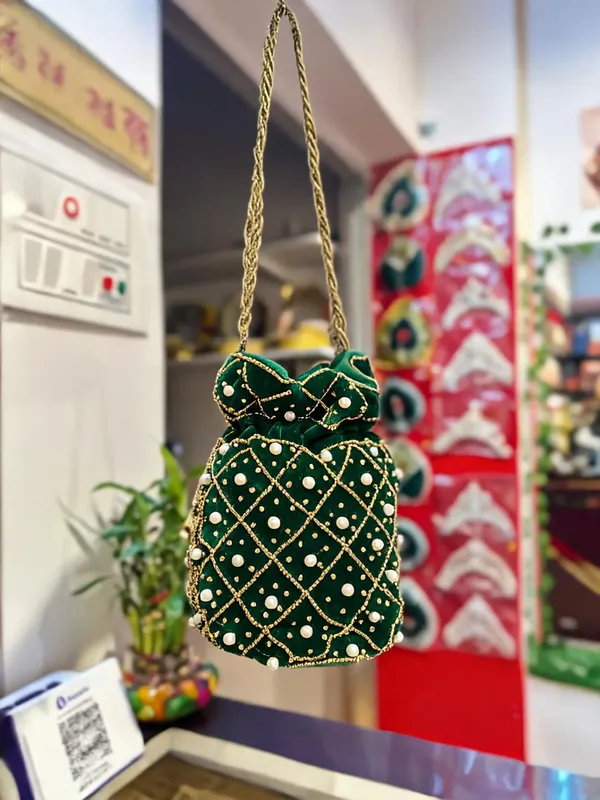 Green_Velvet_Embellished_Bridal_Potli_Bag_For_Women
