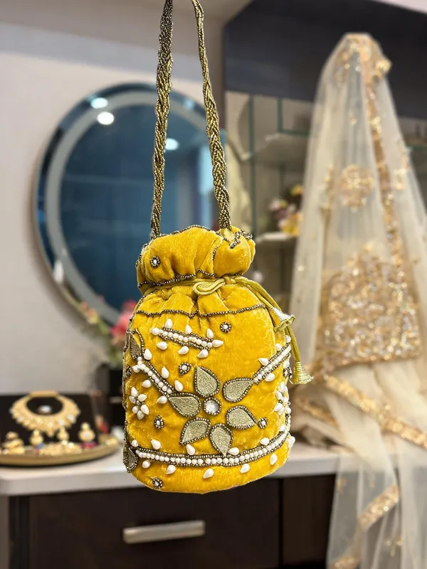 Yellow_Georgette_Canvas_Floral_Bridal_Potli_Bag