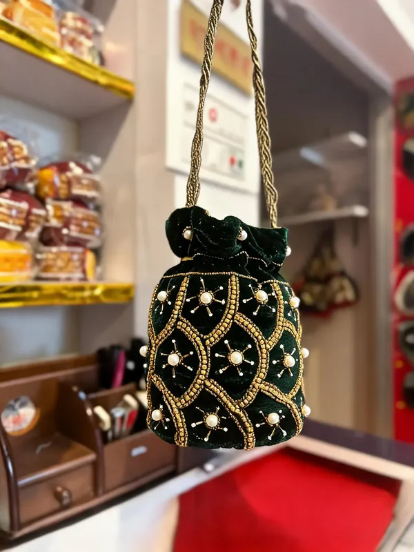 Green_Georgette_Gold_Beaded_Bridal_Botua_Potli_Bag