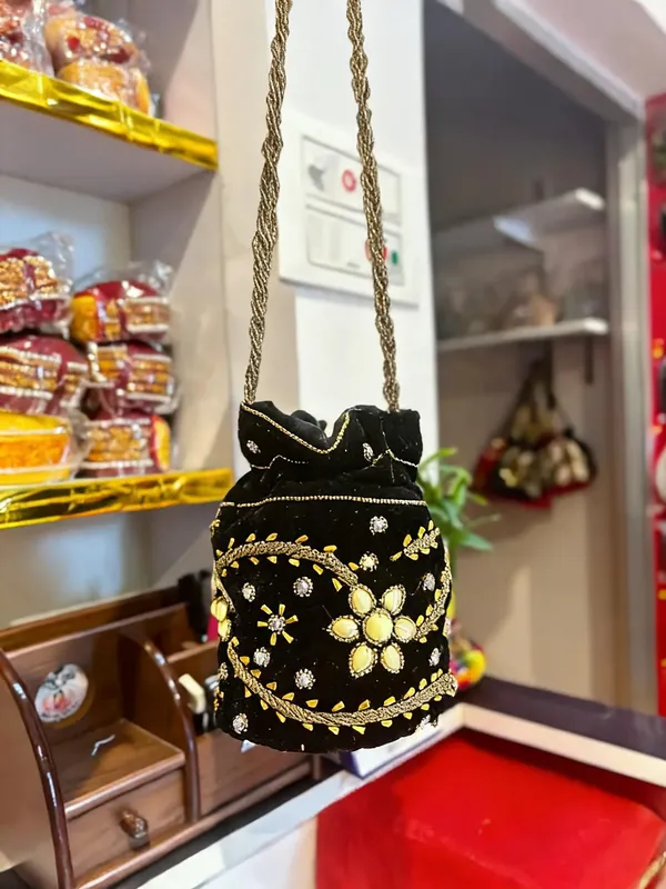 Black_Georgette_Gold_Embellished_Bridal_Botua_Potli_Bag
