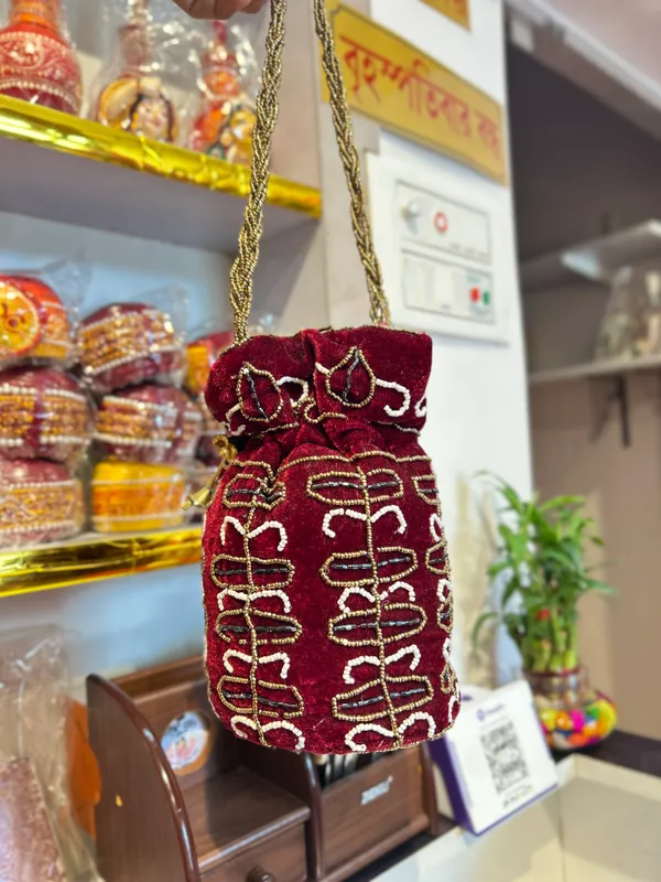 Maroon_Velvet_Embellished_Bridal_Batwa_/_Potli_Bag_for_Women