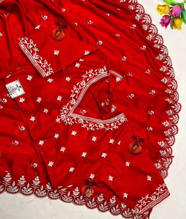 Red_Briddhi_Saree_and_Blouse_Set