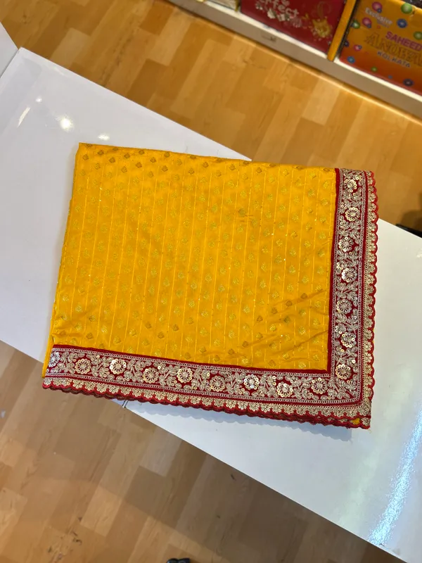 Maroon_/_Yellow_Traditional_Kunke_Accessory
