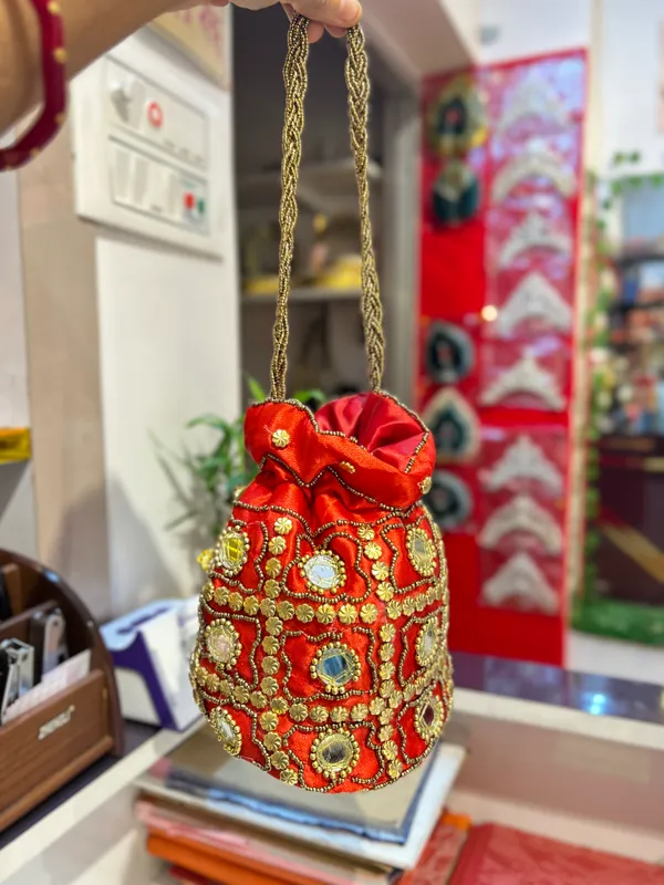 Red_Bridal_Botua_Bag