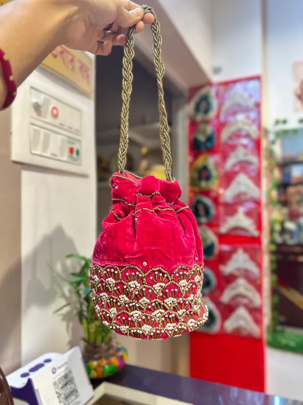 Red_Velvet_Embroidered_Bridal_Batwa_/_Potli_Bag_for_Women