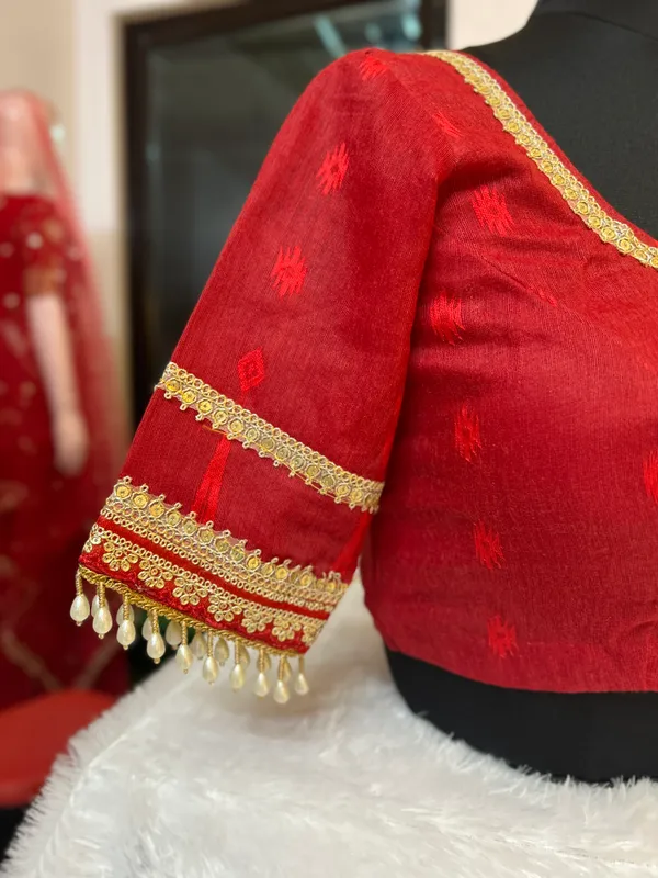 Yellow_Jamdani_Saree_and_Blouse_Set
