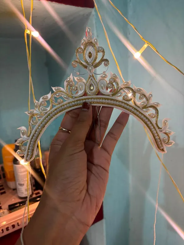 White_Traditional_Bridal_Mukut