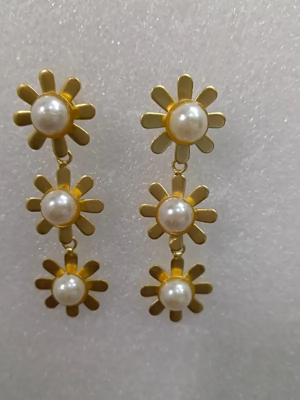 Gold_Tone_Pearl_Floral_Drop_Earrings_For_Women