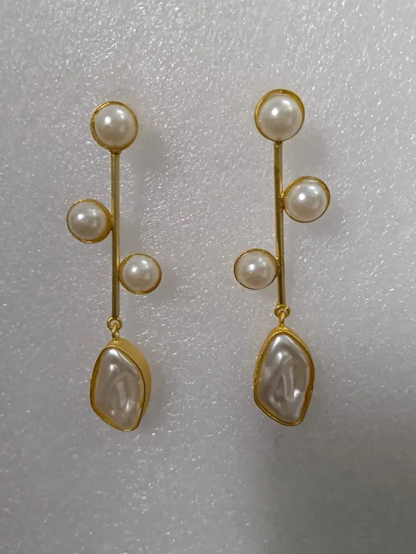 Gold_Tone_Pearl_Drop_Earrings_for_Women