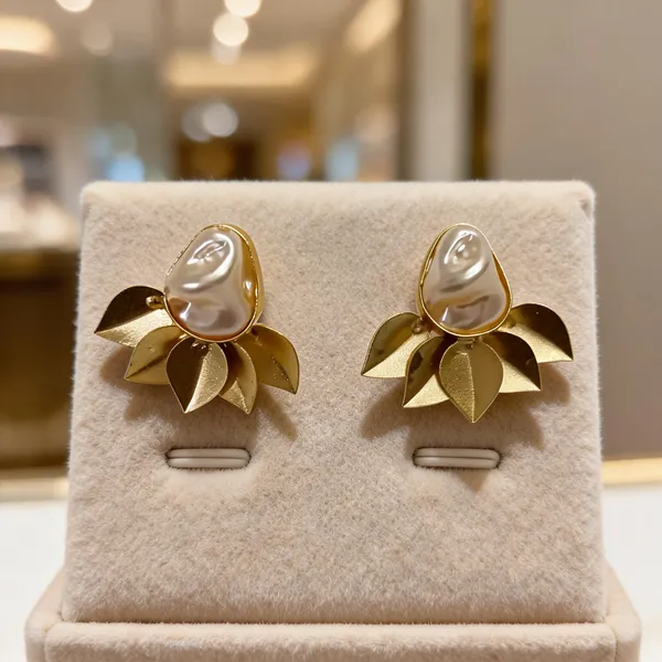 Gold_Brass_Floral_Pearl_Stud_Earrings_For_Women