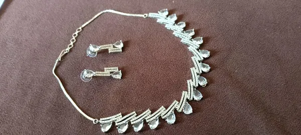 Silver-Tone_Teardrop_Necklace_And_Earrings_Set_for_Women