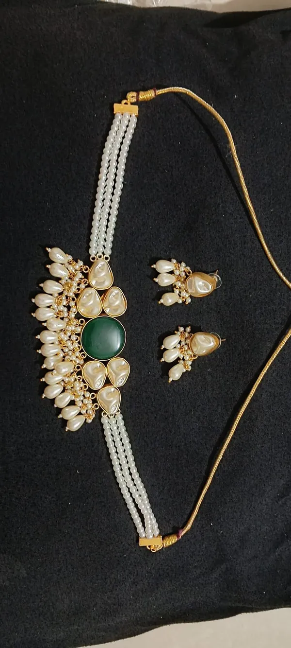 Gold_Tone_Pearl_Green_Stone_Necklace_Set_for_Women