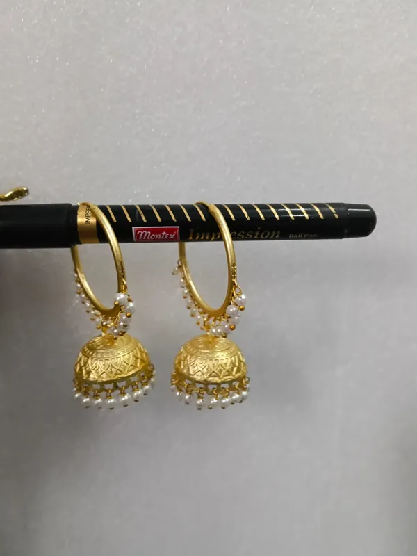 Gold_Tone_Traditional_Jhumka_Earrings_for_Women