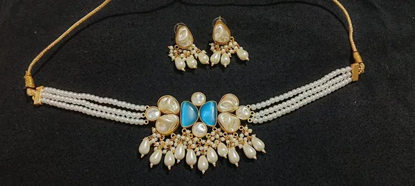 Gold_Tone_Pearl_Choker_Necklace_Set_For_Women