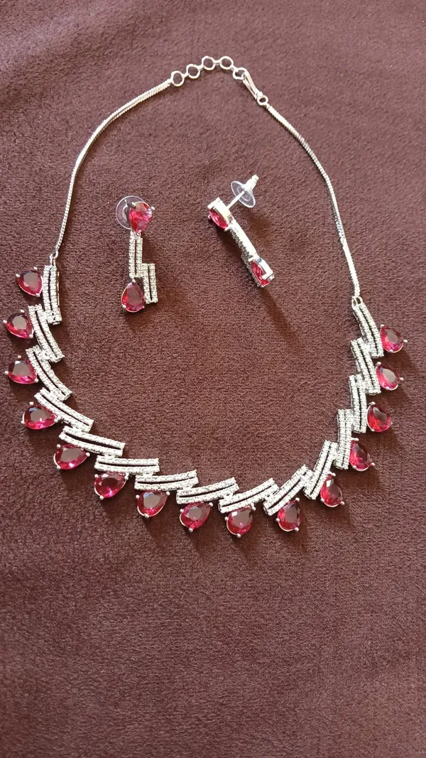 Silver-Tone_Stone_Studded_Necklace_And_Earrings_Set_for_Women